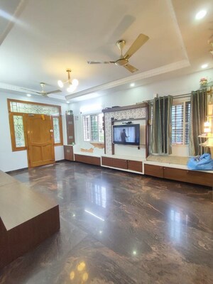 Living Room in 2 BHK Builder Floor at Mico Layout – for Rent