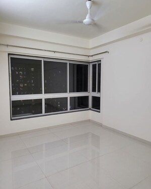 Room in 2.5 BHK Apartment at Godrej Central, Chembur – for Rent