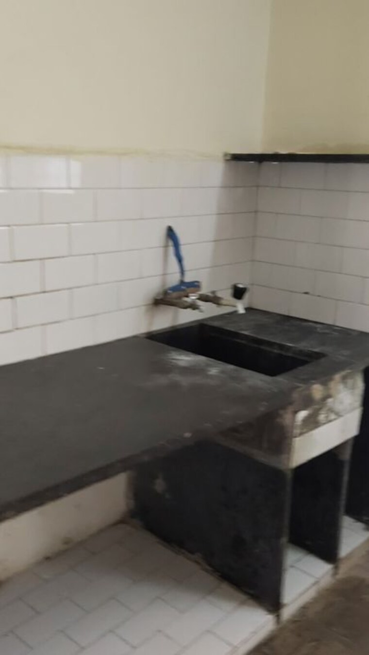 Kitchen, swojas-aasara 1 Bedroom 550 Sq.Ft. Apartment In Erandwane Pune 10733805