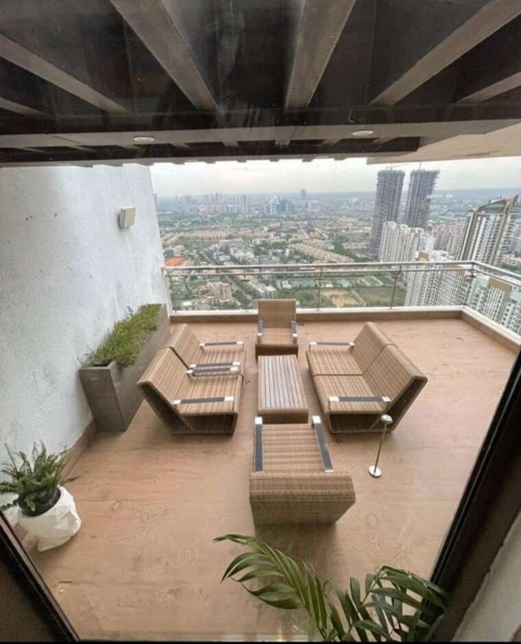 Team Area, m3m-golf-estate 3 Bedroom 3075 Sq.Ft. Apartment In Sector 65 Gurgaon 10733814