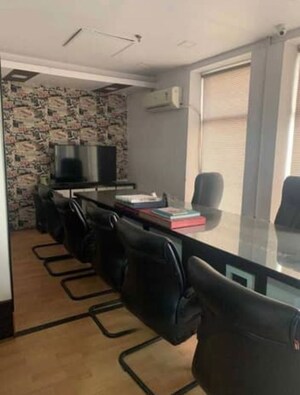  Office Space For Rent in Hazratganj