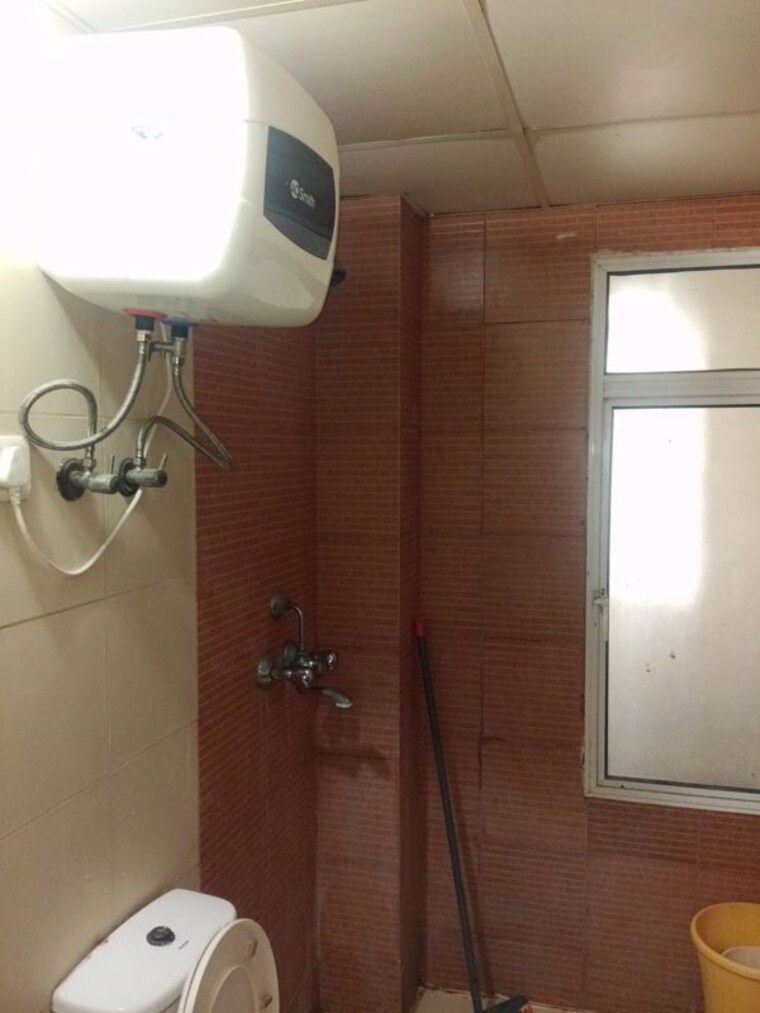 Bathroom, mahagun-my-woods 3 Bedroom 1240 Sq.Ft. Apartment In Sector 16c Greater Noida Greater Noida 10733834