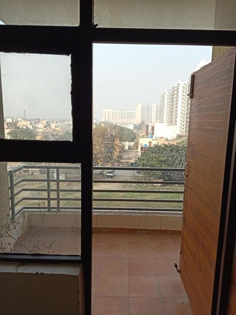 Room, amolik-heights 3 Bedroom 745 Sq.Ft. Apartment In Sector 88 Faridabad 9772164