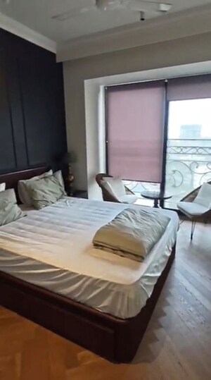 Bedroom in 2 BHK Apartment at Chembur – for Rent