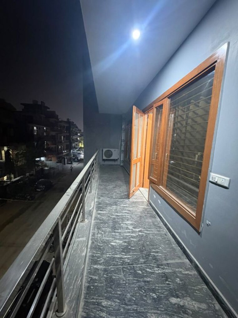 Balcony, ameya-sapphire-57 3 Bedroom 2250 Sq.Ft. Apartment In Sector 57 Gurgaon 10733893
