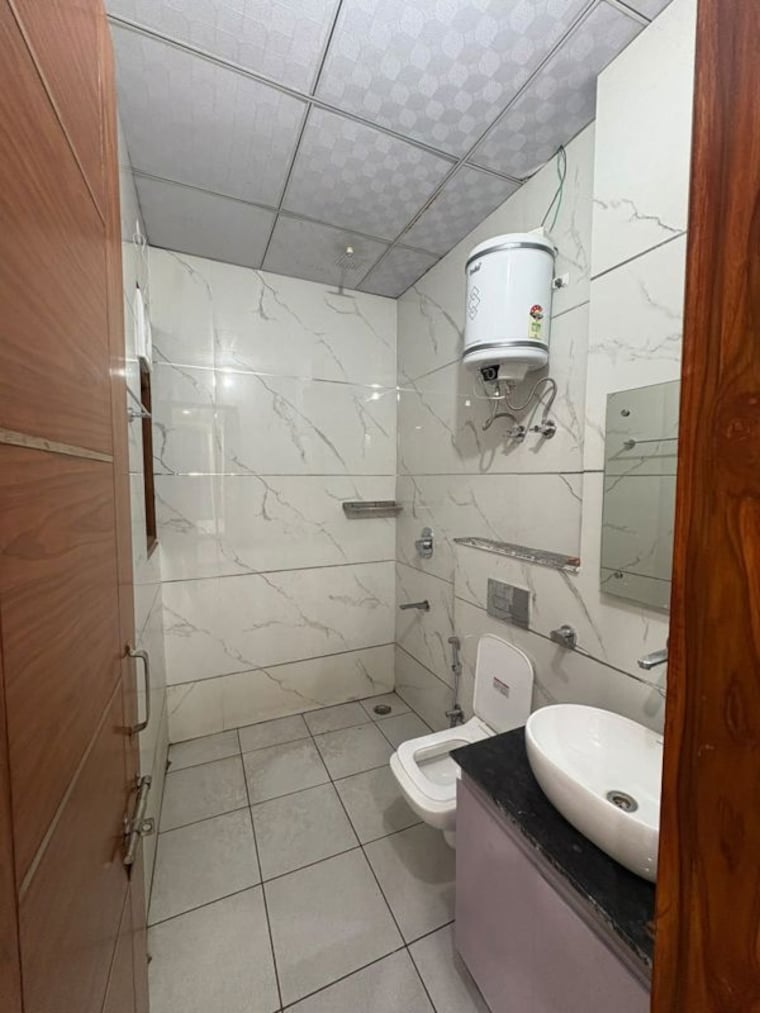 Bathroom, ameya-sapphire-57 3 Bedroom 2250 Sq.Ft. Apartment In Sector 57 Gurgaon 10733893