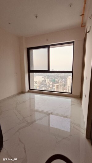 Room in 1 BHK Apartment at Prescon Midtown Bay, Mahim West – for Rent