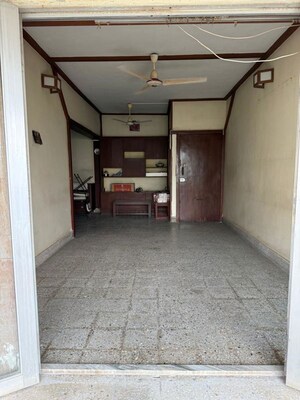 Parking in 2 BHK Apartment at Sagar Sangeet CHS Colaba, Colaba – for Sale
