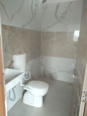 Bathroom in 2 BHK Apartment at Chiraundi – for Rent