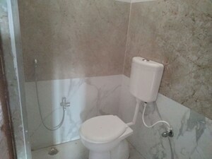 Bathroom in 2 BHK Apartment at Chiraundi – for Rent