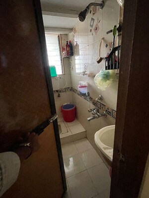Bathroom in 2 BHK Apartment at Raheja Sherwood, Goregaon East – for Rent