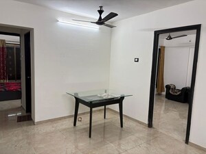 Room in 2 BHK Apartment at Hiranandani Estate, Ghodbunder Road – for Rent