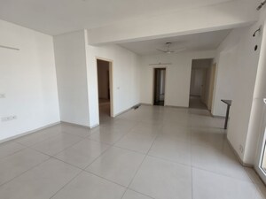 Room in 3 BHK Apartment at Tulip Violet, Sector 69 – for Rent