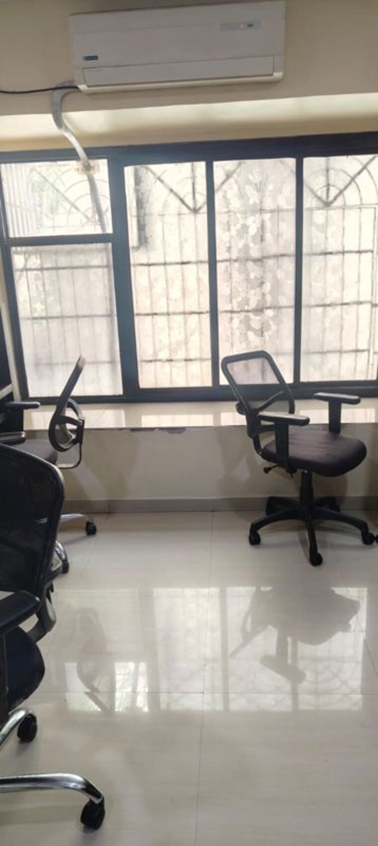 Team Area, hdil-kaledonia Commercial Office Space 600 Sq.Ft. In Vile Parle East Mumbai 10733978