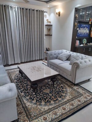 Living Room in 3 BHK Apartment at Orchid Petals, Sector 49 – for Rent