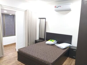 Bedroom in 3 BHK Apartment at Raheja Hill Crest, Andheri West – for Rent