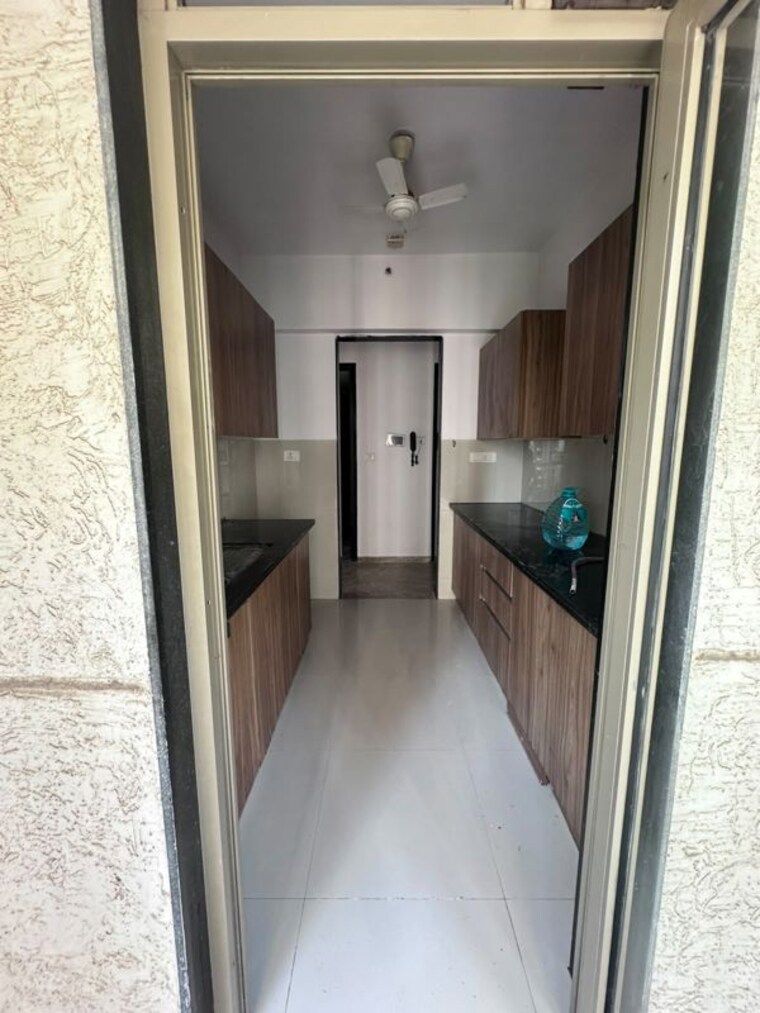 undefined, lodha-splendora 2 Bedroom 720 Sq.Ft. Apartment In Ghodbunder Road Thane 10733996