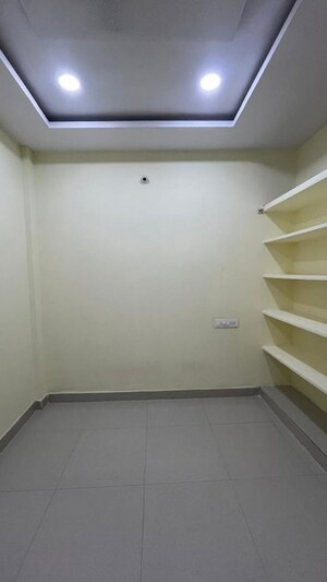 Furnished Amenities in 2 BHK Builder Floor at Kondapur – for Rent