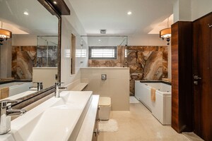 Bathroom in 5 BHK Villa at Devanahalli – for Rent