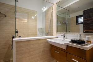 Bathroom in 5 BHK Villa at Devanahalli – for Rent