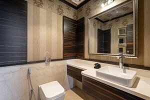 Bathroom in 5 BHK Villa at Devanahalli – for Rent