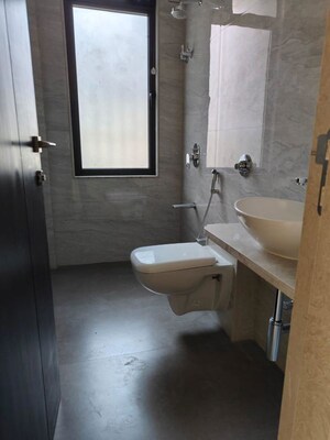 Bathroom in 2 BHK Apartment at Sugee Paavan, Matunga East – for Sale