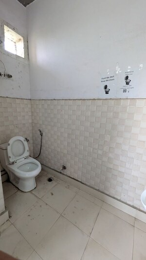 Bathroom in 1 BHK Builder Floor at Neb Sarai – for Rent