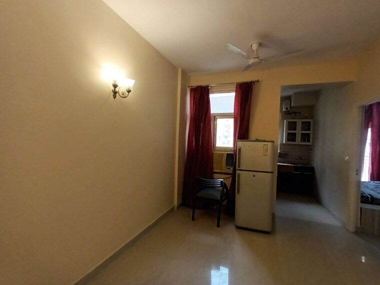 Living Room, shree-vardhman-mantra 2 Bedroom 800 Sq.Ft. Apartment In Sector 67 Gurgaon 10734077