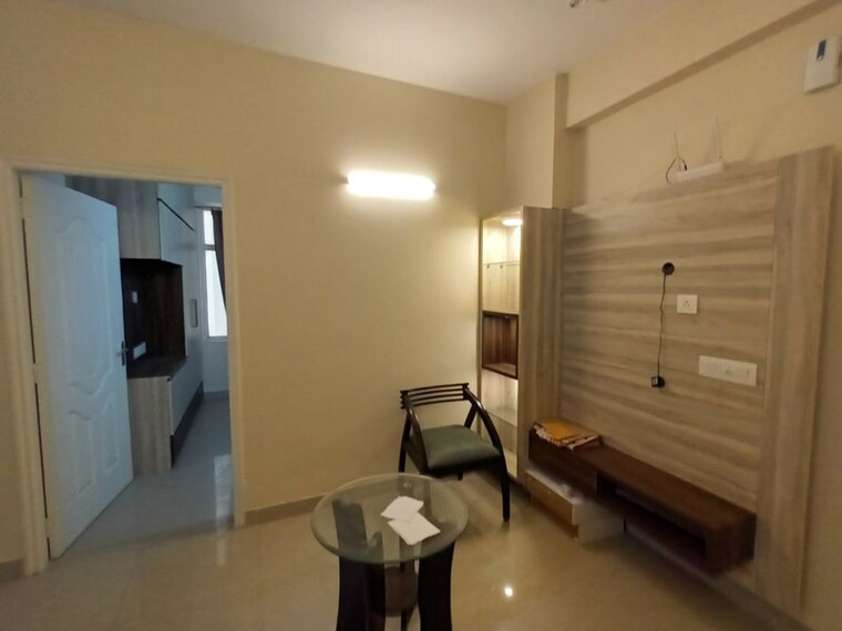 Living Room, shree-vardhman-mantra 2 Bedroom 800 Sq.Ft. Apartment In Sector 67 Gurgaon 10734077