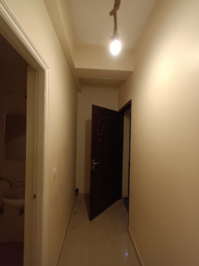 Room, shree-vardhman-mantra 2 Bedroom 800 Sq.Ft. Apartment In Sector 67 Gurgaon 10734077