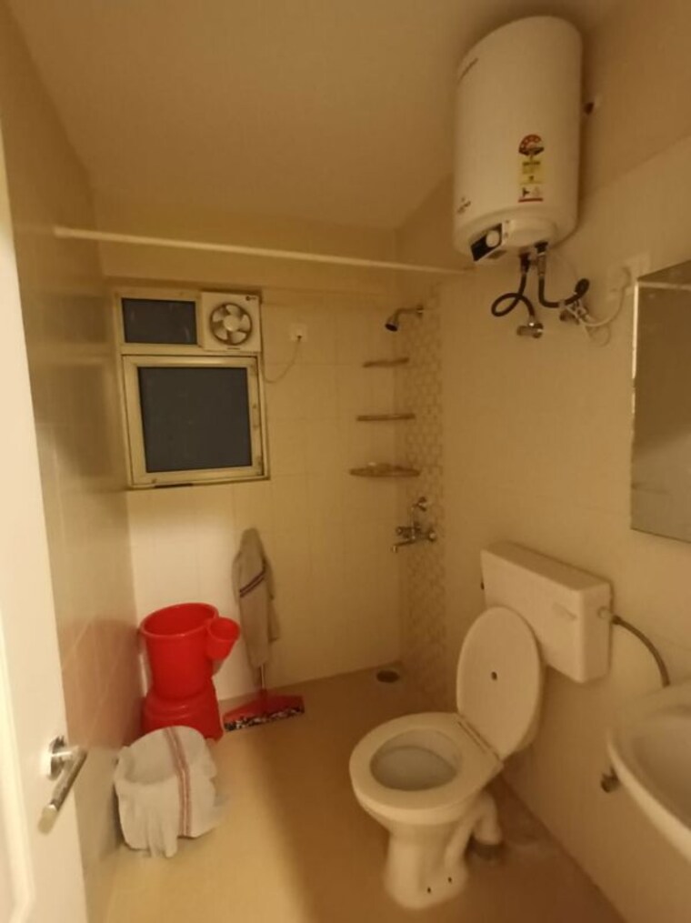 Bathroom, shree-vardhman-mantra 2 Bedroom 800 Sq.Ft. Apartment In Sector 67 Gurgaon 10734077