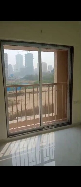 1 BHK 420 Sq.Ft. Apartment in Metropolis Bayside