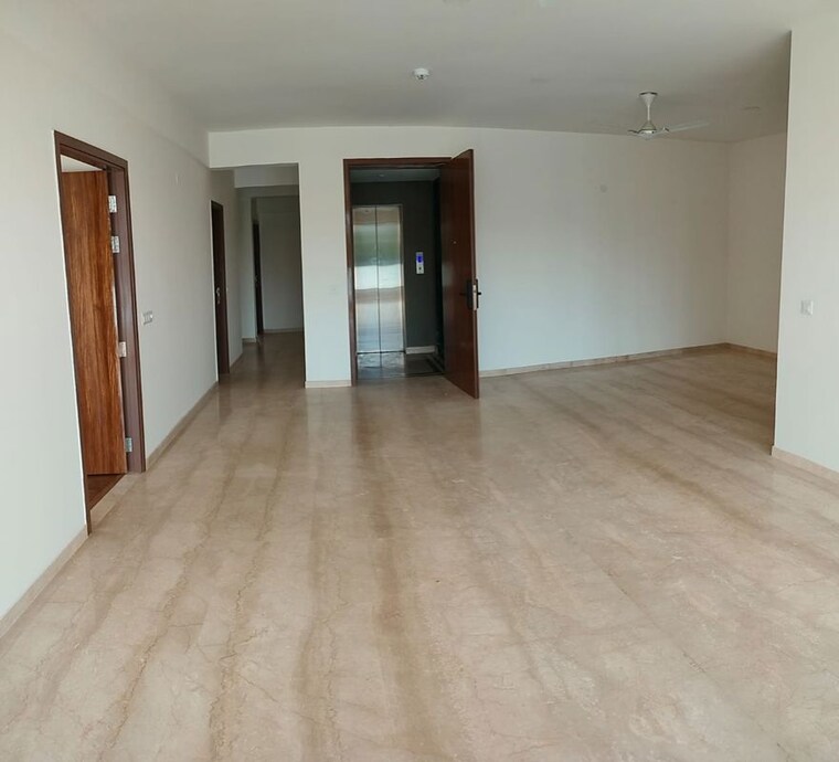 Room, dlf-garden-city-plots-i 4 Bedroom 350 Sq.Yd. Builder Floor In Sector 91 Gurgaon 10734120