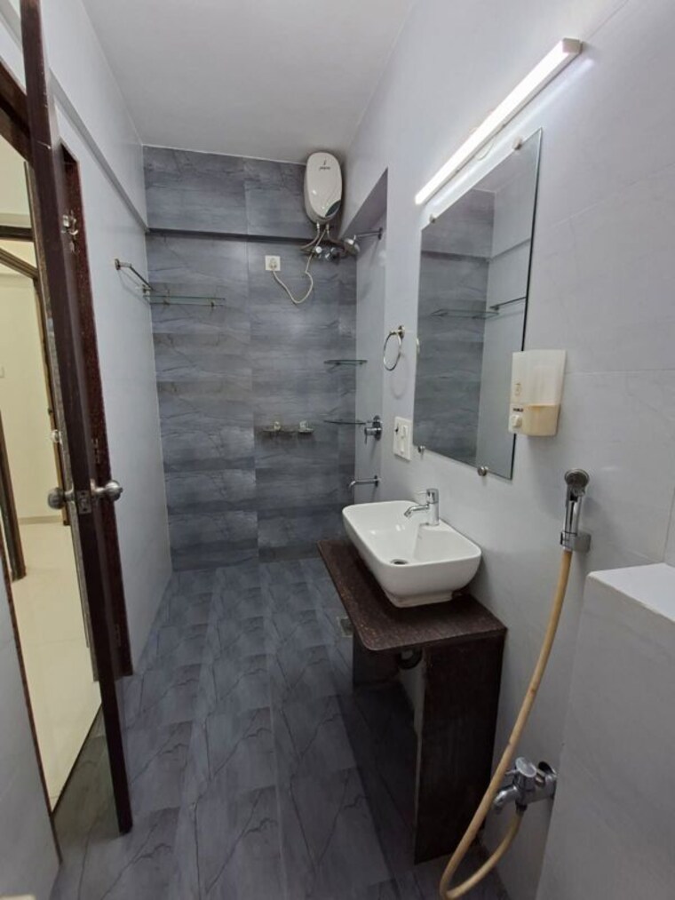 Bathroom, alliance-abhimanyu 3 Bedroom 821 Sq.Ft. Apartment In Malad West Mumbai 10734128