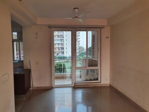 Room in 3 BHK Apartment at GPL Eden Heights, Sector 70 – for Rent
