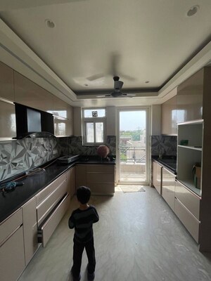 Kitchen in 3 BHK Builder Floor at Sector 47 – for Rent