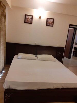 Bedroom in 3 BHK Builder Floor at Sector 22 – for Rent