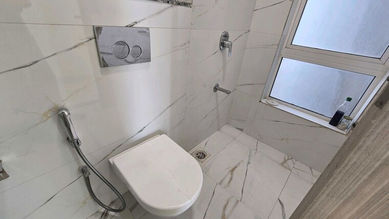 Bathroom, wadhwa-pristine 2 Bedroom 761 Sq.Ft. Apartment In Matunga West Mumbai 10734184