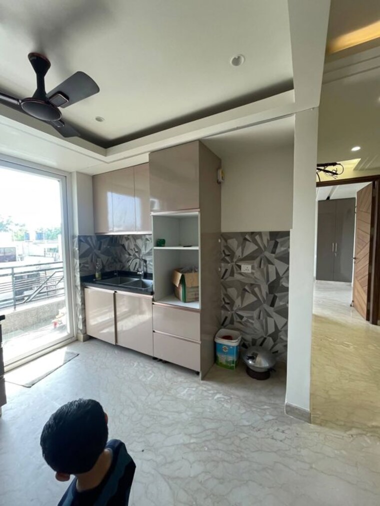  Parking, sector 48 3 Bedroom 2600 Sq.Ft. Builder Floor In Sector 48 Gurgaon 10734187