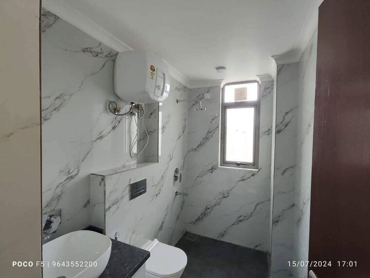 Bathroom, unitech-the-residences-gurgaon 3 Bedroom 1545 Sq.Ft. Apartment In Sector 33 Gurgaon 10734193