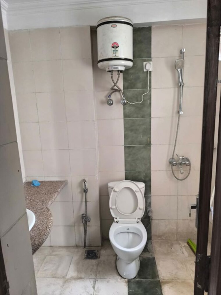Bathroom, parsvnath-planet-plaza 3 Bedroom 1900 Sq.Ft. Apartment In Gomti Nagar Lucknow 10734180