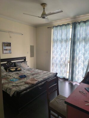 Bedroom in 3 BHK Apartment at Parsvnath Planet Plaza, Gomti Nagar – for Rent