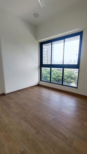 Room in 2 BHK Apartment at Matunga East – for Sale