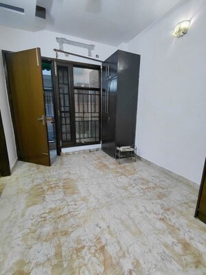 2 BHK Builder Floor For Sale in Janakpuri
