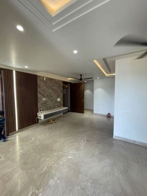 3 BHK Builder Floor For Rent in Sector 32