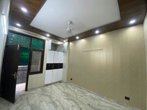 3 BHK Builder Floor For Rent in Shivalik Colony