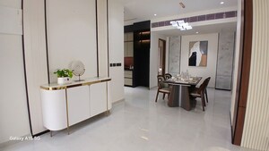 Room in 3.5 BHK Apartment at Habulus Oasis Grove, Bommasandra – for Sale