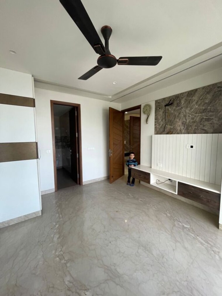 Room, sector 40 3 Bedroom 2855 Sq.Ft. Builder Floor In Sector 40 Gurgaon 10734257