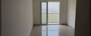 Room in 1 BHK Apartment at Godrej Ascend, Kolshet Road – for Sale