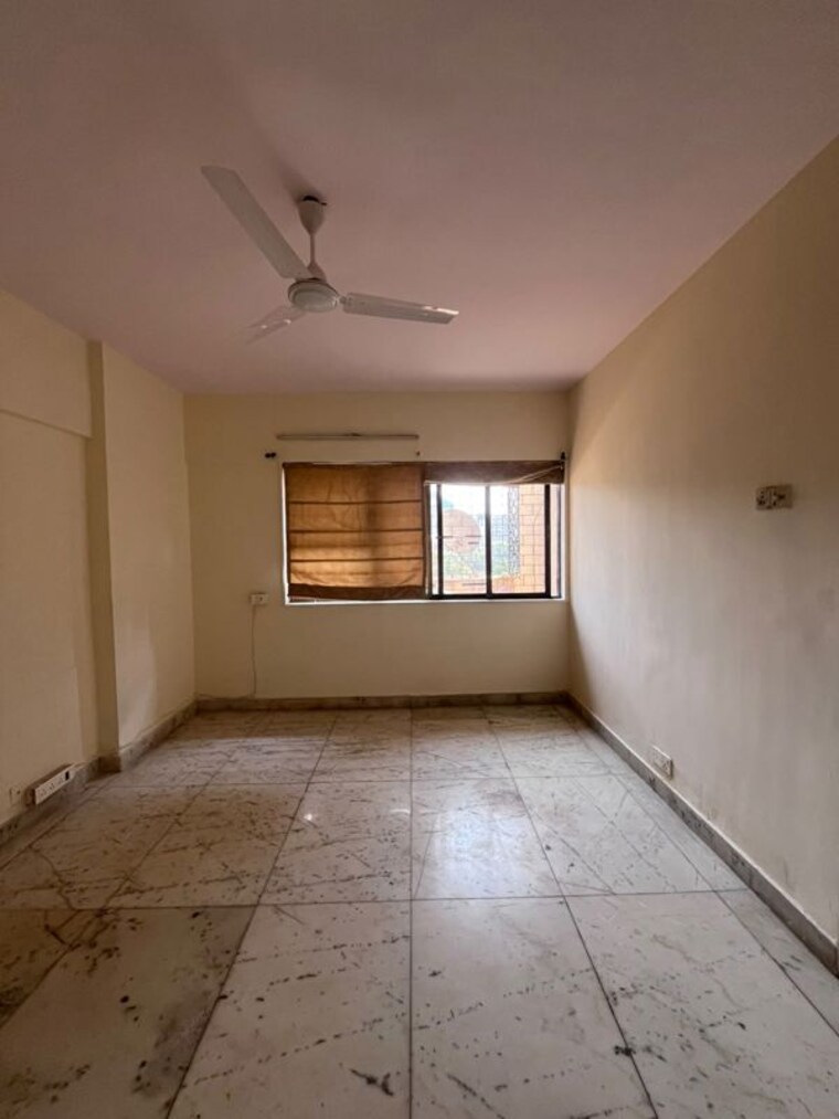 Room, lokhandwala complex 2 Bedroom 750 Sq.Ft. Apartment In Lokhandwala Complex Mumbai 10731283